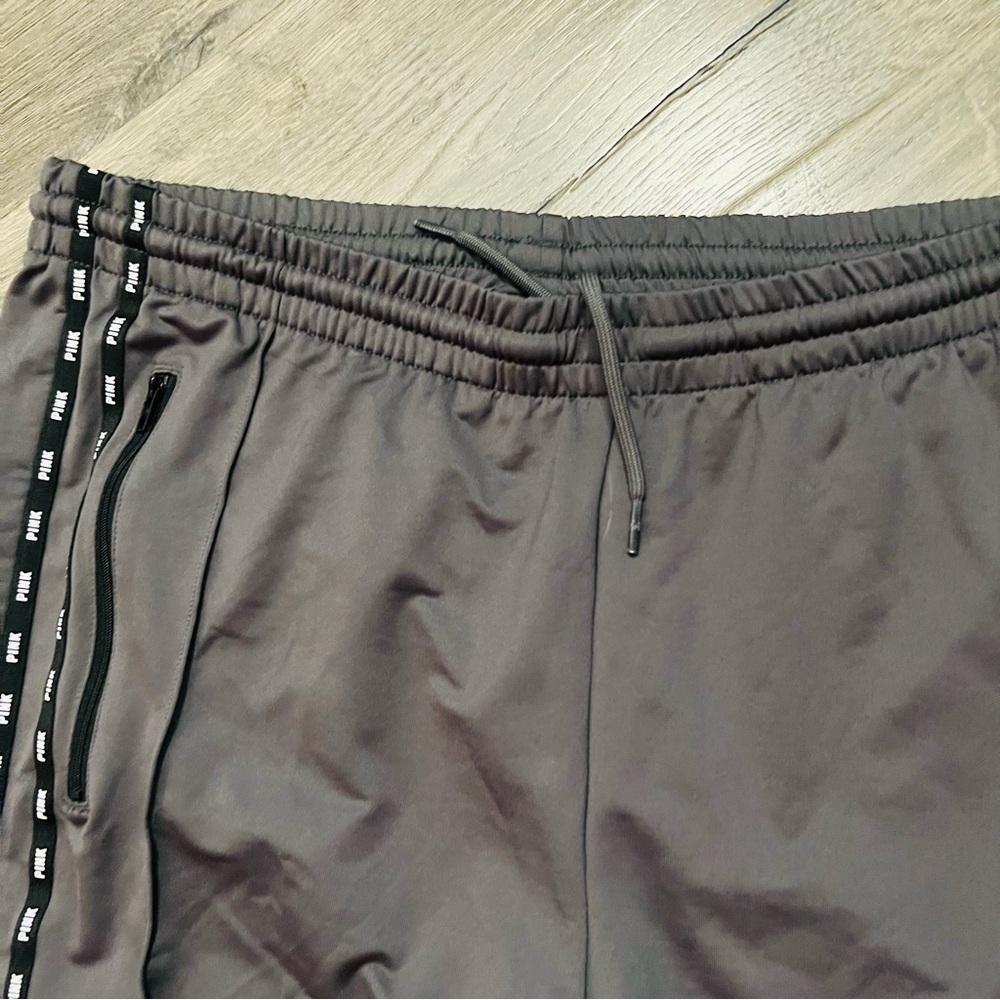 Victoria’s Secret PINK Women's Active Sz XXL Gray Track Pants Logo Zip Ankles - Picture 7 of 7